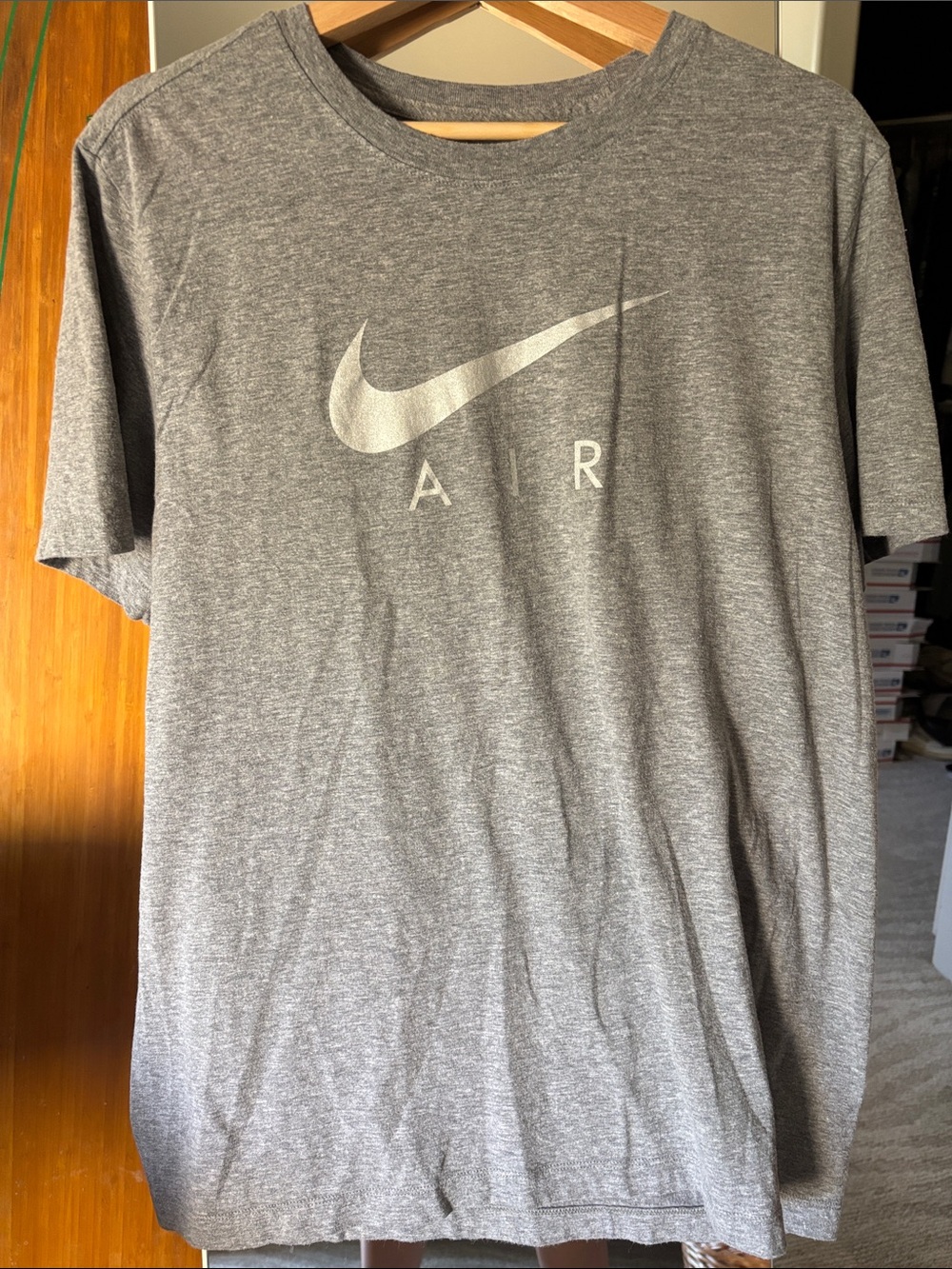 Nike Gray 'AIR' Logo Short Sleeve Tee Large excellent